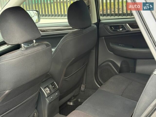 Серый Субару Аутбек, объемом двигателя 2.5 л и пробегом 155 тыс. км за 14500 $, фото 22 на Automoto.ua