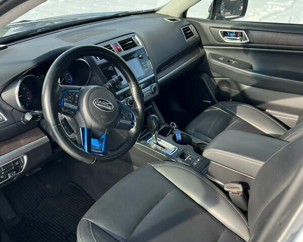 Серый Субару Аутбек, объемом двигателя 2.46 л и пробегом 118 тыс. км за 17100 $, фото 10 на Automoto.ua