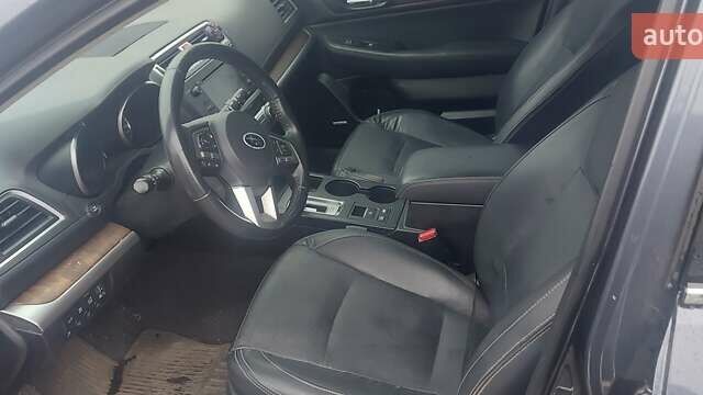 Серый Субару Аутбек, объемом двигателя 2.5 л и пробегом 150 тыс. км за 16999 $, фото 3 на Automoto.ua