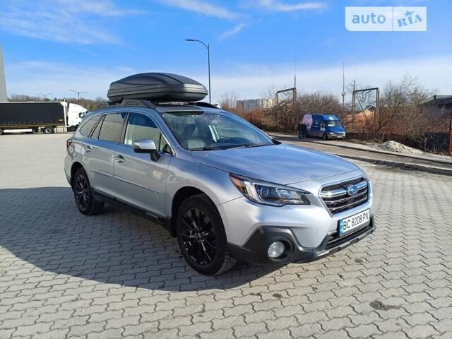 Сірий Субару Аутбек, об'ємом двигуна 3.6 л та пробігом 112 тис. км за 15500 $, фото 2 на Automoto.ua