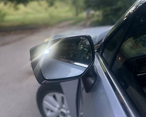 Серый Субару Аутбек, объемом двигателя 2.5 л и пробегом 176 тыс. км за 15000 $, фото 3 на Automoto.ua