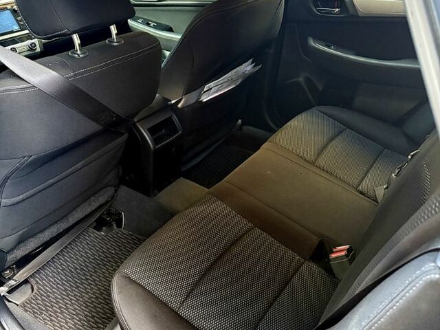 Сірий Субару Аутбек, об'ємом двигуна 2.5 л та пробігом 141 тис. км за 14800 $, фото 10 на Automoto.ua