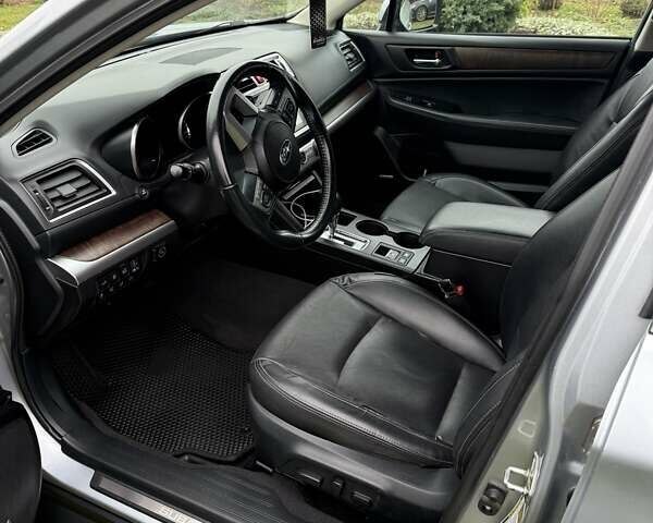 Серый Субару Аутбек, объемом двигателя 2.5 л и пробегом 175 тыс. км за 13500 $, фото 9 на Automoto.ua