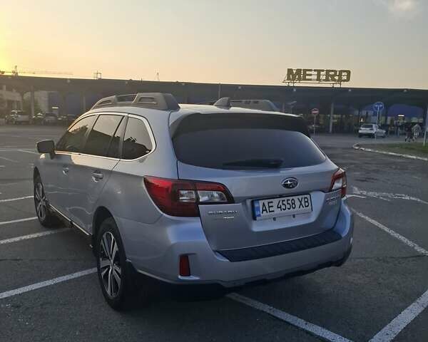 Сірий Субару Аутбек, об'ємом двигуна 2.5 л та пробігом 158 тис. км за 14200 $, фото 6 на Automoto.ua