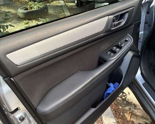 Сірий Субару Аутбек, об'ємом двигуна 2.46 л та пробігом 141 тис. км за 14800 $, фото 25 на Automoto.ua