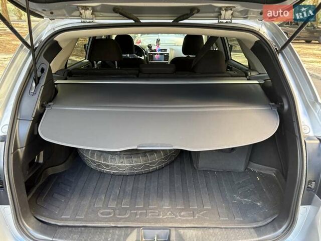 Сірий Субару Аутбек, об'ємом двигуна 2.46 л та пробігом 141 тис. км за 14800 $, фото 17 на Automoto.ua
