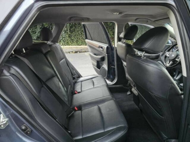 Серый Субару Аутбек, объемом двигателя 2.5 л и пробегом 73 тыс. км за 8000 $, фото 10 на Automoto.ua