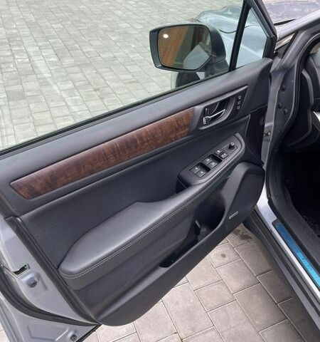 Серый Субару Аутбек, объемом двигателя 2.5 л и пробегом 103 тыс. км за 17000 $, фото 10 на Automoto.ua