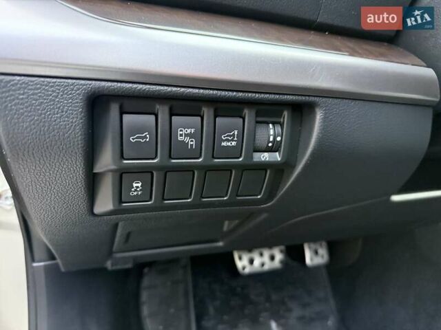 Сірий Субару Аутбек, об'ємом двигуна 2.5 л та пробігом 237 тис. км за 16500 $, фото 12 на Automoto.ua