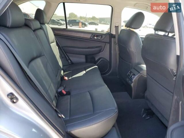 Серый Субару Аутбек, объемом двигателя 2.46 л и пробегом 111 тыс. км за 2500 $, фото 10 на Automoto.ua
