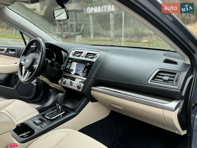 Серый Субару Аутбек, объемом двигателя 2.5 л и пробегом 119 тыс. км за 19800 $, фото 72 на Automoto.ua