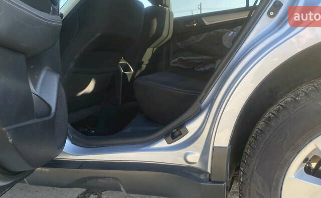 Серый Субару Аутбек, объемом двигателя 2.51 л и пробегом 202 тыс. км за 14500 $, фото 10 на Automoto.ua