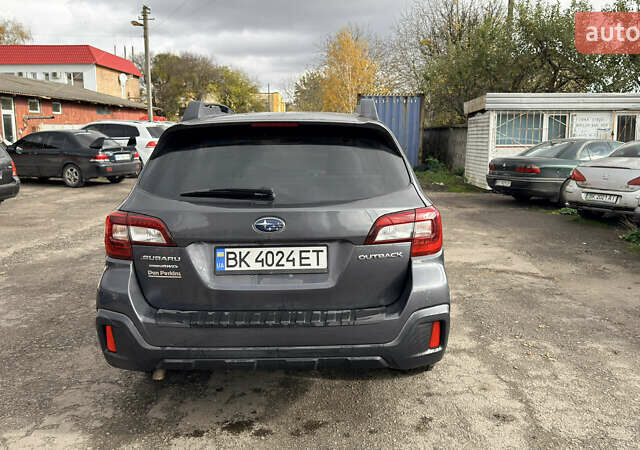 Серый Субару Аутбек, объемом двигателя 2.5 л и пробегом 65 тыс. км за 14999 $, фото 4 на Automoto.ua