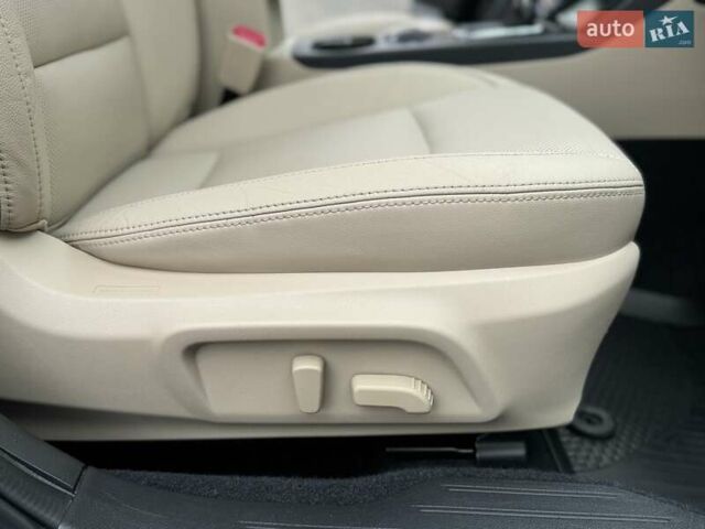 Серый Субару Аутбек, объемом двигателя 2.5 л и пробегом 119 тыс. км за 19800 $, фото 69 на Automoto.ua