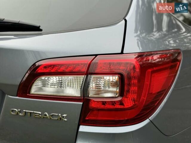 Серый Субару Аутбек, объемом двигателя 2.5 л и пробегом 119 тыс. км за 19800 $, фото 20 на Automoto.ua