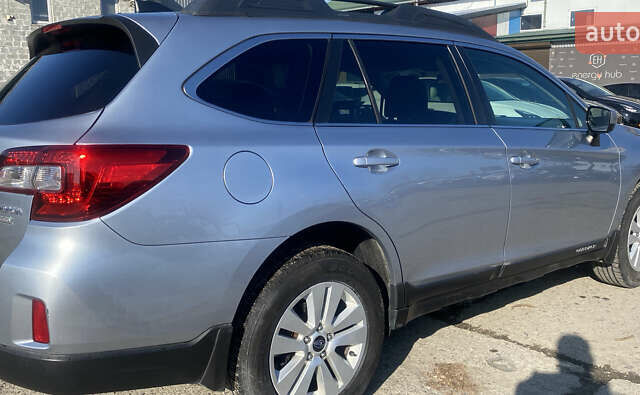 Серый Субару Аутбек, объемом двигателя 2.51 л и пробегом 202 тыс. км за 14500 $, фото 4 на Automoto.ua