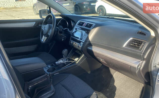 Серый Субару Аутбек, объемом двигателя 2.51 л и пробегом 202 тыс. км за 14500 $, фото 14 на Automoto.ua