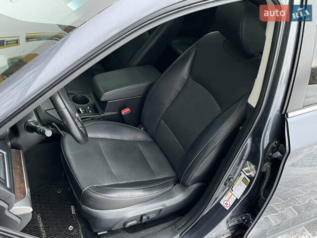 Серый Субару Аутбек, объемом двигателя 3.6 л и пробегом 71 тыс. км за 17999 $, фото 26 на Automoto.ua