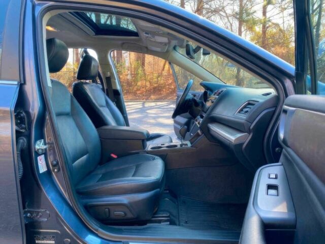 Серый Субару Аутбек, объемом двигателя 2.5 л и пробегом 55 тыс. км за 6500 $, фото 7 на Automoto.ua