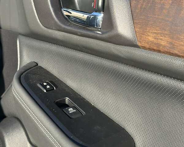 Серый Субару Аутбек, объемом двигателя 2.5 л и пробегом 103 тыс. км за 18000 $, фото 20 на Automoto.ua