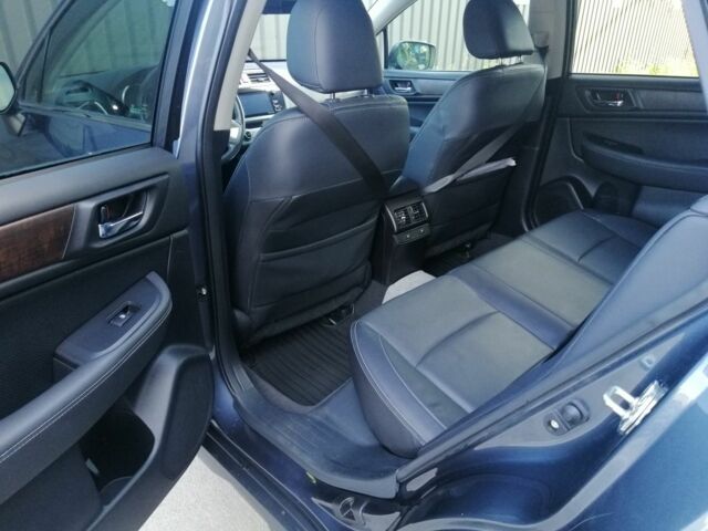 Серый Субару Аутбек, объемом двигателя 3.6 л и пробегом 157 тыс. км за 17300 $, фото 4 на Automoto.ua