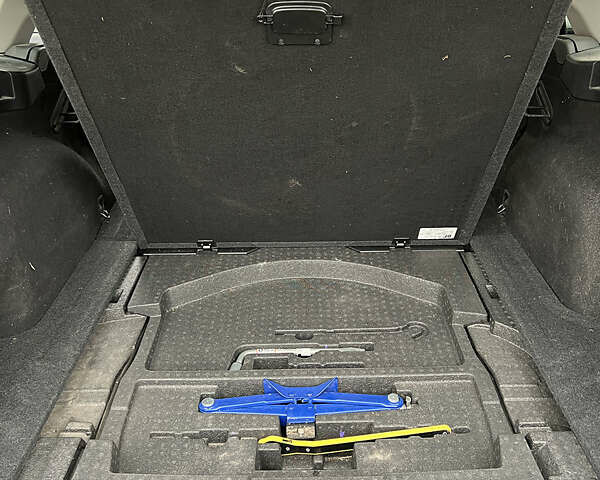 Сірий Субару Аутбек, об'ємом двигуна 2.5 л та пробігом 190 тис. км за 15500 $, фото 8 на Automoto.ua