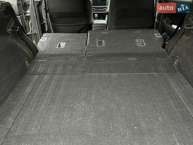 Серый Субару Аутбек, объемом двигателя 2.5 л и пробегом 190 тыс. км за 14750 $, фото 7 на Automoto.ua