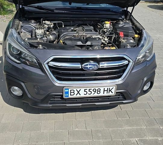 Сірий Субару Аутбек, об'ємом двигуна 2.5 л та пробігом 185 тис. км за 16650 $, фото 6 на Automoto.ua