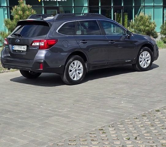 Сірий Субару Аутбек, об'ємом двигуна 2.5 л та пробігом 185 тис. км за 16650 $, фото 2 на Automoto.ua