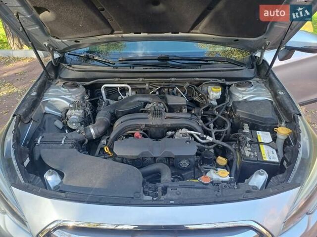 Серый Субару Аутбек, объемом двигателя 2.5 л и пробегом 104 тыс. км за 18000 $, фото 27 на Automoto.ua