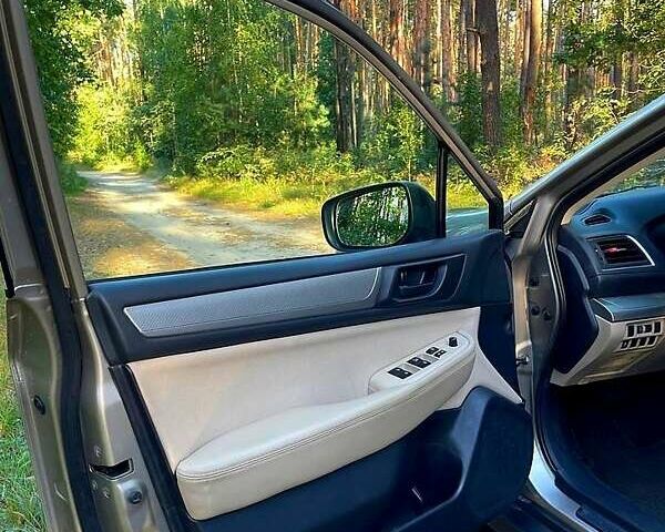 Серый Субару Аутбек, объемом двигателя 2.5 л и пробегом 153 тыс. км за 17100 $, фото 1 на Automoto.ua