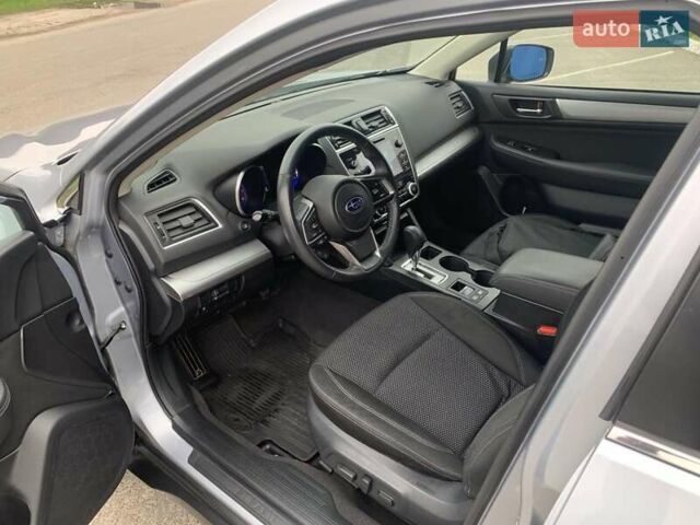 Сірий Субару Аутбек, об'ємом двигуна 2.5 л та пробігом 210 тис. км за 13800 $, фото 13 на Automoto.ua