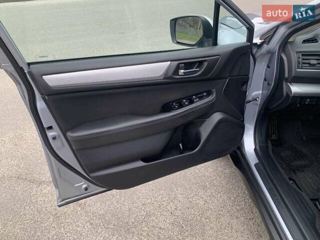 Сірий Субару Аутбек, об'ємом двигуна 2.5 л та пробігом 210 тис. км за 13800 $, фото 14 на Automoto.ua