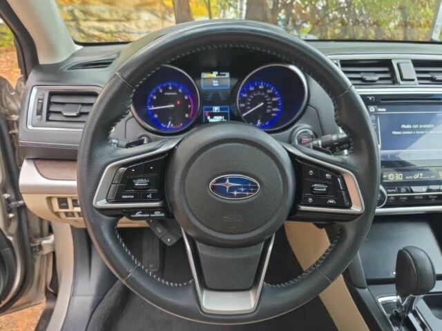 Серый Субару Аутбек, объемом двигателя 2.5 л и пробегом 36 тыс. км за 8000 $, фото 9 на Automoto.ua