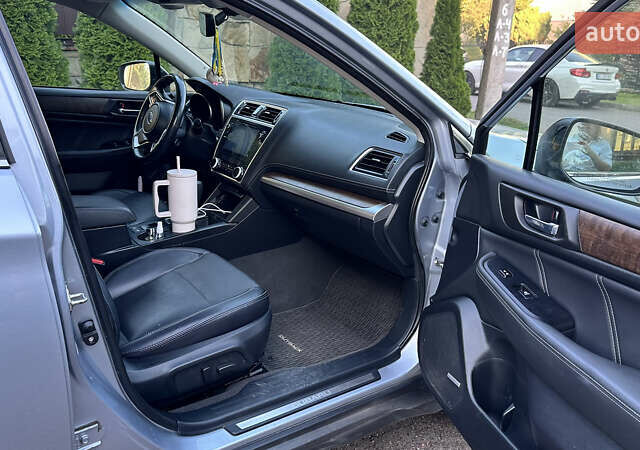 Серый Субару Аутбек, объемом двигателя 2.5 л и пробегом 171 тыс. км за 14500 $, фото 21 на Automoto.ua