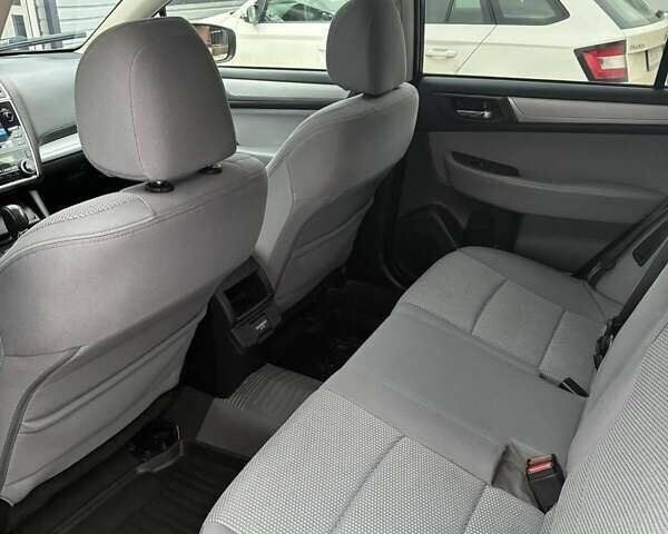 Сірий Субару Аутбек, об'ємом двигуна 2.5 л та пробігом 152 тис. км за 17400 $, фото 7 на Automoto.ua