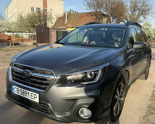 Сірий Субару Аутбек, об'ємом двигуна 2.5 л та пробігом 105 тис. км за 18000 $, фото 1 на Automoto.ua