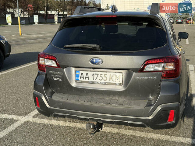 Серый Субару Аутбек, объемом двигателя 2.5 л и пробегом 190 тыс. км за 14900 $, фото 2 на Automoto.ua