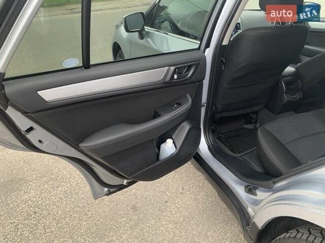 Сірий Субару Аутбек, об'ємом двигуна 2.5 л та пробігом 210 тис. км за 13800 $, фото 15 на Automoto.ua