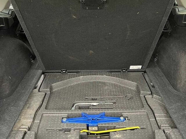 Серый Субару Аутбек, объемом двигателя 2.5 л и пробегом 190 тыс. км за 18500 $, фото 8 на Automoto.ua