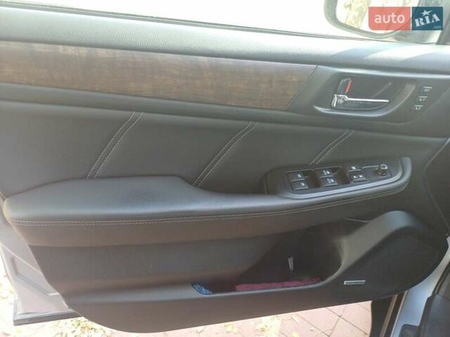 Серый Субару Аутбек, объемом двигателя 2.5 л и пробегом 104 тыс. км за 18000 $, фото 19 на Automoto.ua