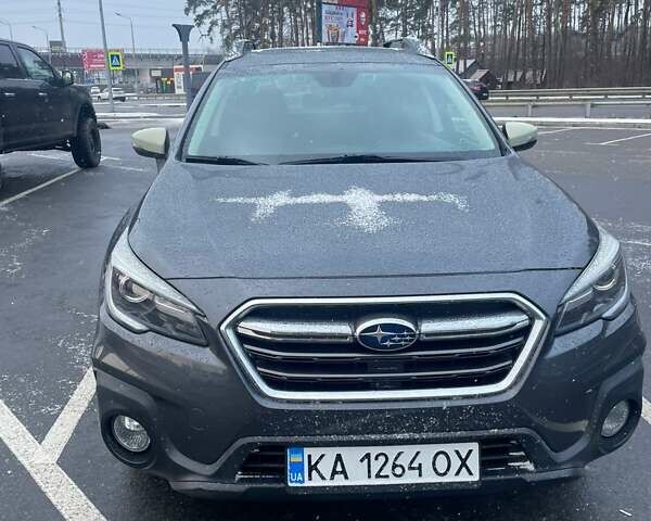 Серый Субару Аутбек, объемом двигателя 2.5 л и пробегом 140 тыс. км за 19000 $, фото 3 на Automoto.ua