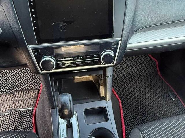 Серый Субару Аутбек, объемом двигателя 2.5 л и пробегом 190 тыс. км за 18500 $, фото 13 на Automoto.ua