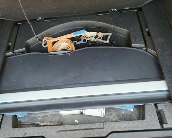 Серый Субару Аутбек, объемом двигателя 2.5 л и пробегом 266 тыс. км за 12500 $, фото 7 на Automoto.ua