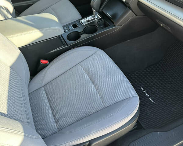 Серый Субару Аутбек, объемом двигателя 2.5 л и пробегом 127 тыс. км за 16300 $, фото 19 на Automoto.ua