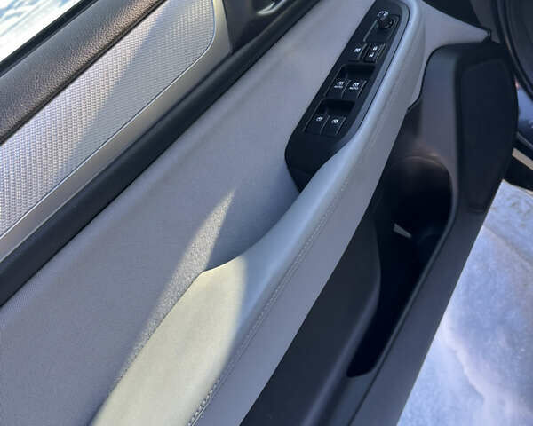 Серый Субару Аутбек, объемом двигателя 2.5 л и пробегом 127 тыс. км за 16300 $, фото 22 на Automoto.ua