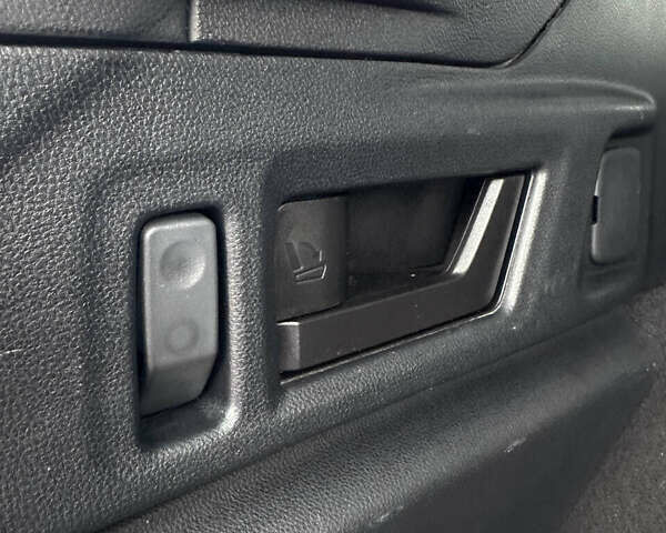 Серый Субару Аутбек, объемом двигателя 2.5 л и пробегом 90 тыс. км за 18900 $, фото 25 на Automoto.ua