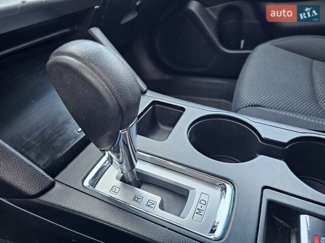 Серый Субару Аутбек, объемом двигателя 2.5 л и пробегом 125 тыс. км за 16800 $, фото 19 на Automoto.ua