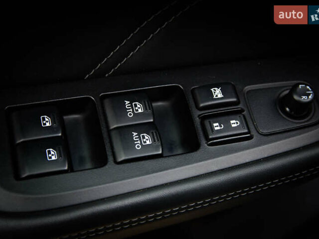 Серый Субару Аутбек, объемом двигателя 3.6 л и пробегом 147 тыс. км за 17850 $, фото 13 на Automoto.ua