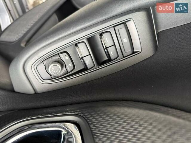 Сірий Субару Аутбек, об'ємом двигуна 2.5 л та пробігом 99 тис. км за 22990 $, фото 15 на Automoto.ua